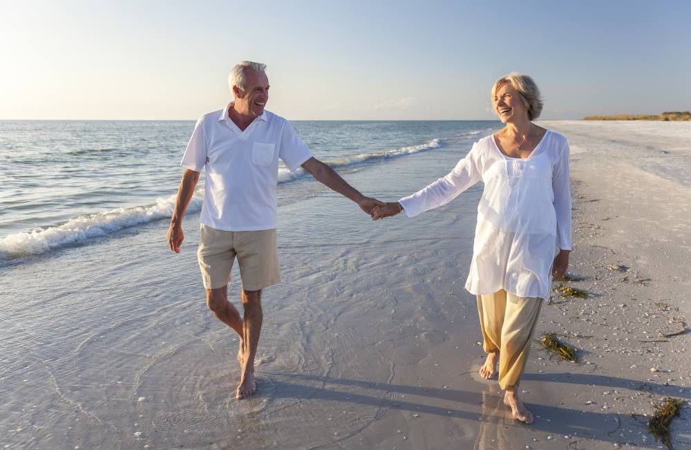 seniors-happy-beach